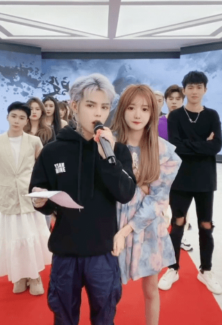 原创何婧婧孩子生父疑为殷世航好友浩辉何婧婧太突然了我没准备好