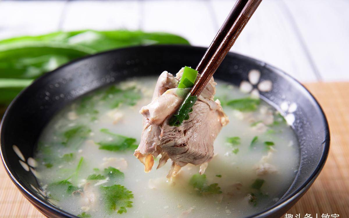 什么炖羊肉去腥味最好 48777653e81e4aa385d642459a3cfb87.jpeg