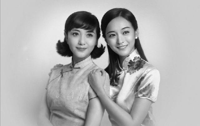 《妈妈你真好看》来袭,何泓姗母女像闺蜜,蓝盈莹妈妈身材绝了