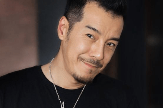 国内知名配角演员因饰演亦正亦邪角色让他火遍全国