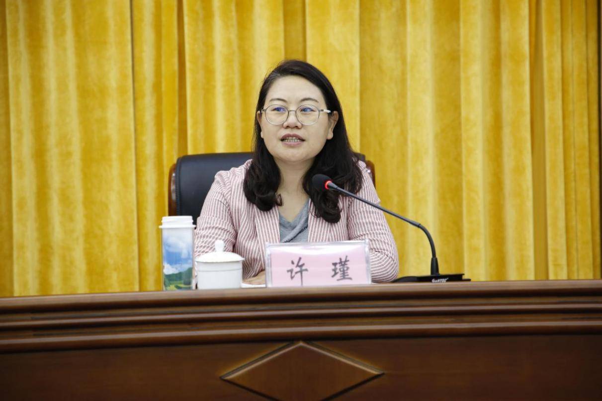 自治区农业农村厅党组副书记,副厅长许瑾发表讲话自治区农业农村厅