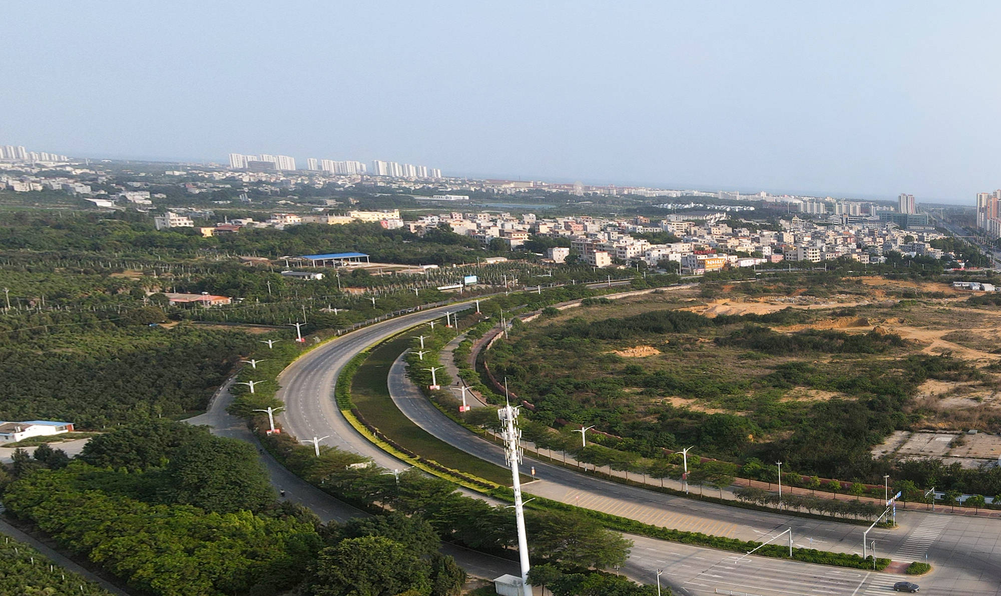 原创霸气!北海市区唯一一段16车道的道路,原来在这里