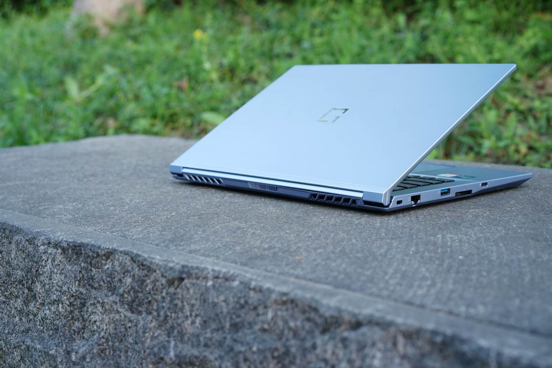 披着轻薄外衣的性能本:雷神iger s1笔记本电脑体验