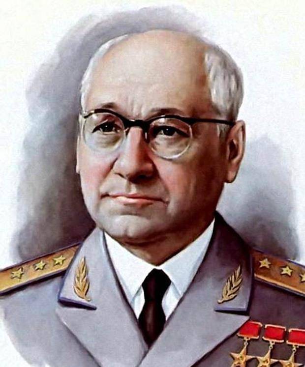 安德烈·尼古拉耶维奇·图波列夫,前苏联著名的飞机设计师,空军中将.
