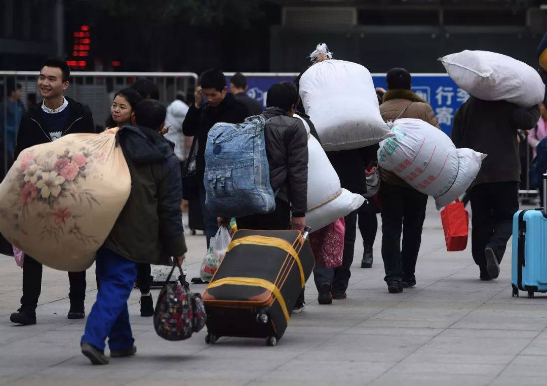 从农民工进城落户开始中产阶层翻一倍!作者:和讯网总编辑汪雷