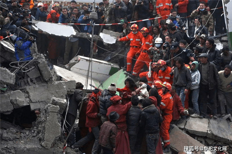 玉树地震十一周年纪念涅盘重生永远铭记