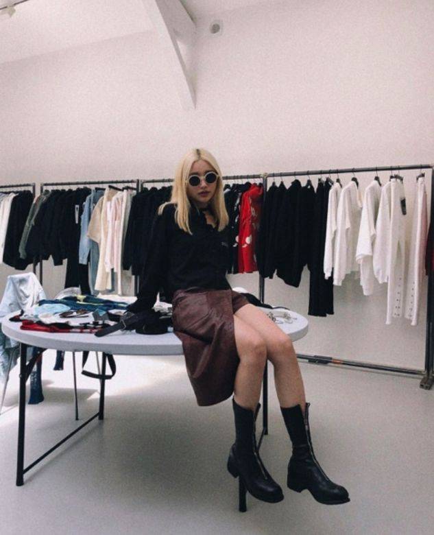 她是拥有最多爱马仕的新加坡名媛女儿,揭开calista cuaca的超豪时尚网