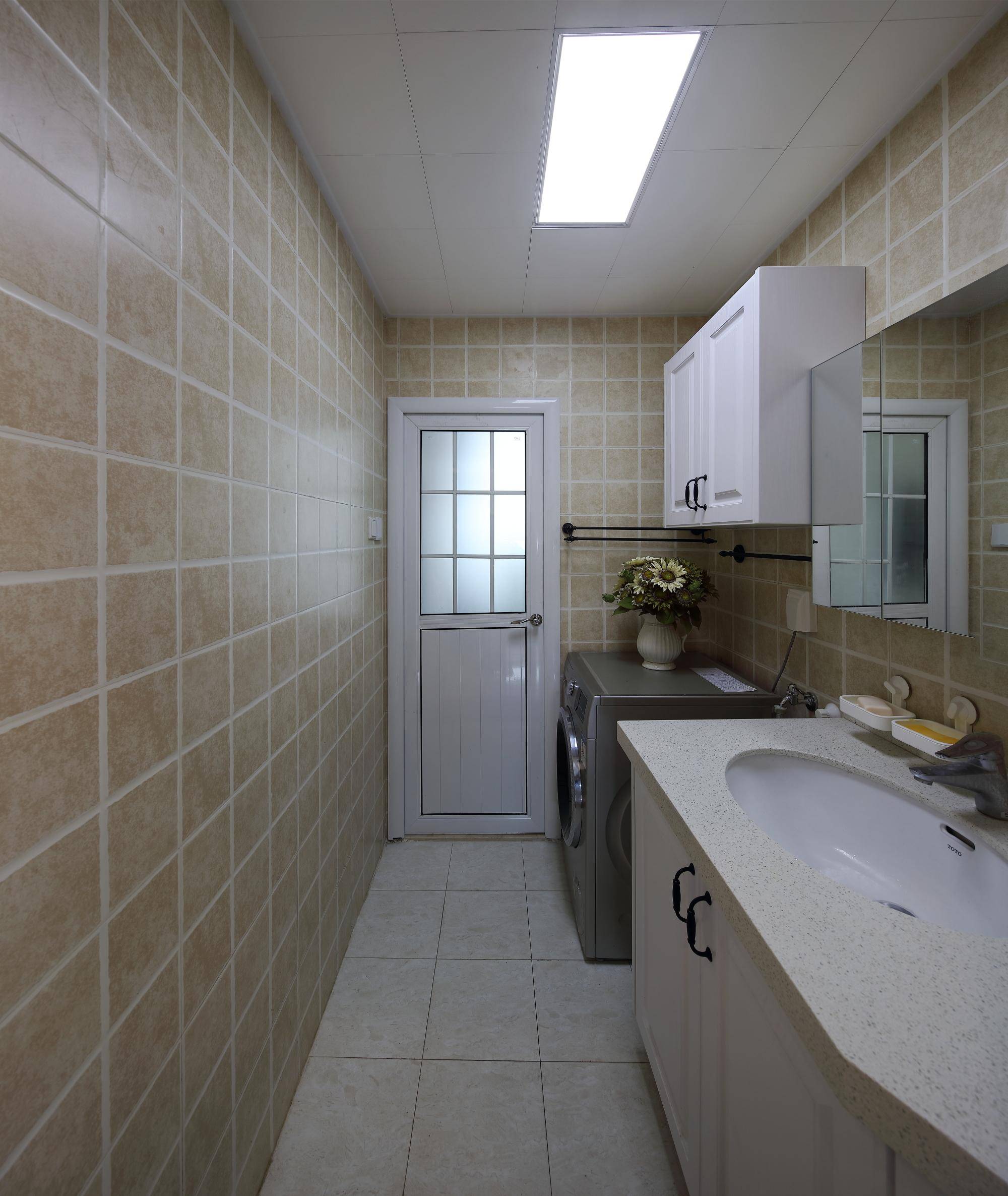 我家卫生间偏要用木门只要选得好木门和金属门一样耐用