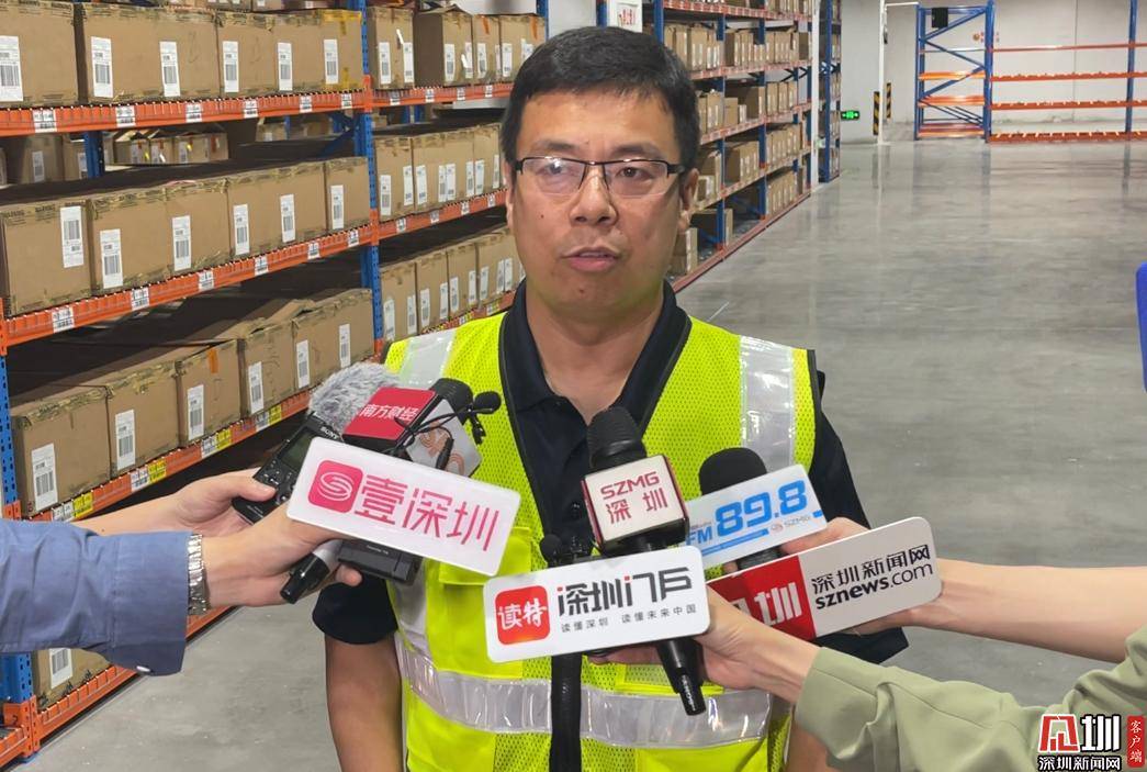 利丰供应链高级执行副总裁胡亚兵接受采访时表示,利丰供应链在做一个