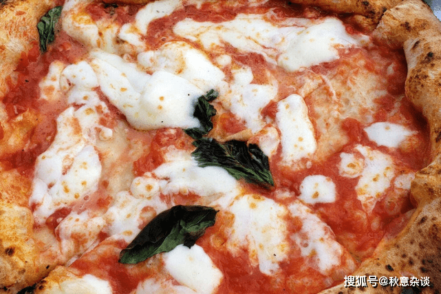 披萨的故乡，橄榄爱好者的喜悦之地，意大利那不勒斯的历史和美食
