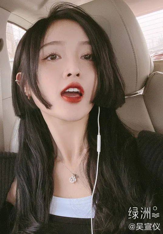 原创小红书爆火的"水母头"是啥来头?男神都在cos,中毒也太深了