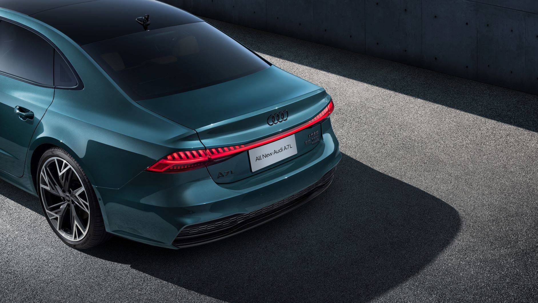 逃不过的真香,上汽奥迪首款旗舰车型a7l