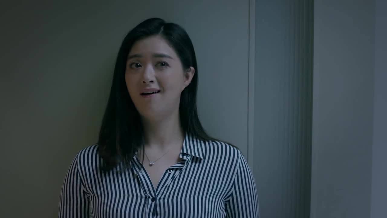 蒋欣因为《欢乐颂》的樊胜美一角,也成功拓宽了自己的戏路,除了《甄嬛
