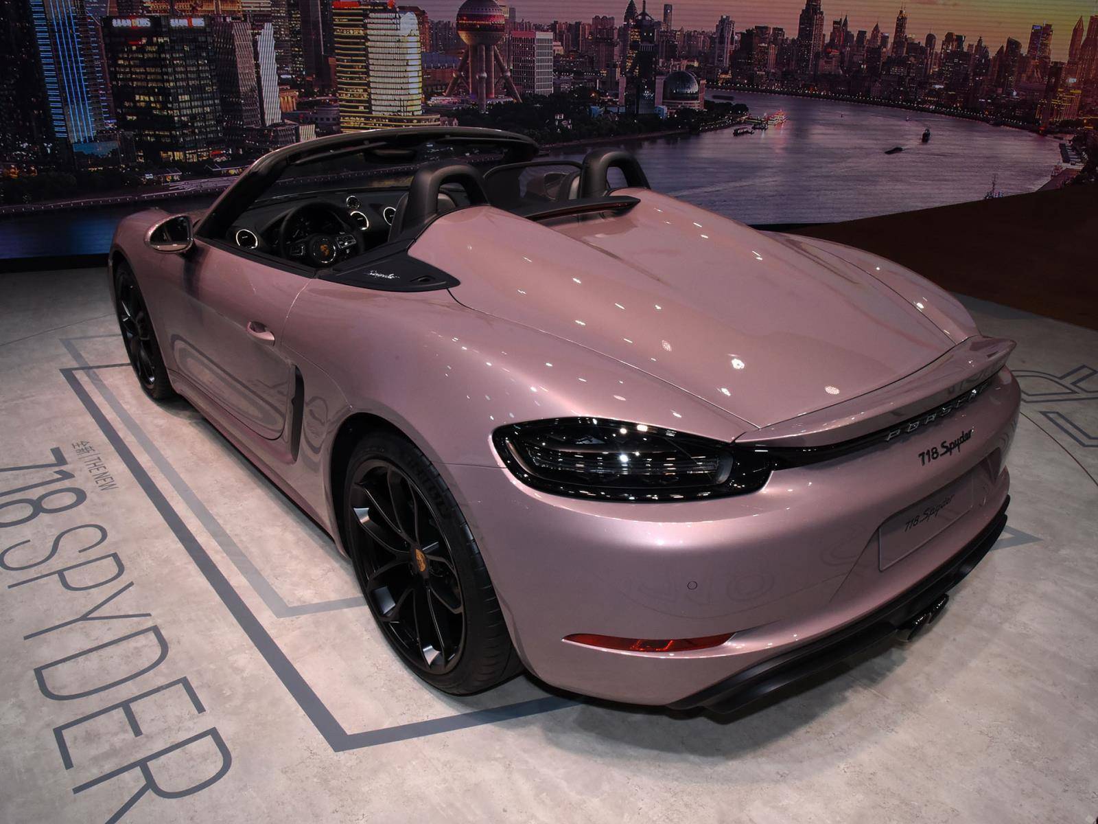 上海车展718spyder上市手动敞篷售738万