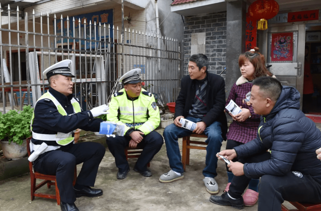 石某簡單回憶酒駕過程近日,宿松縣公安局交警大隊四中隊吳警官對酒駕