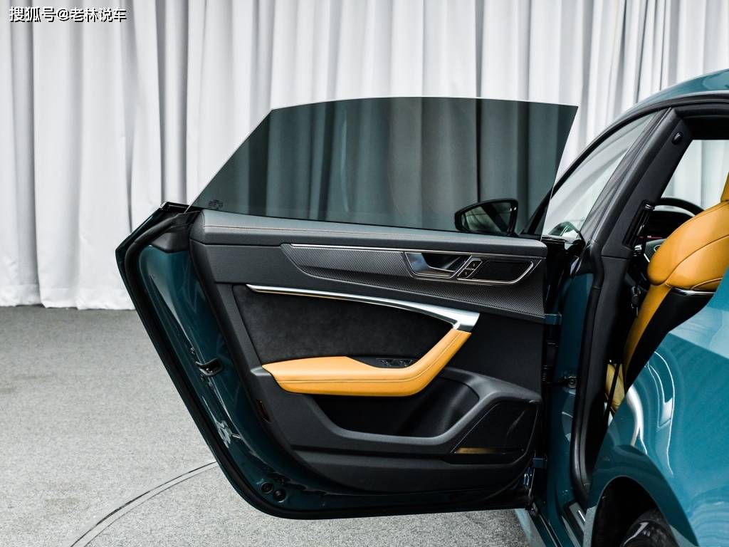 上汽奥迪a7l亮相上海车展,轿跑变三厢,但是无框车门却保留了
