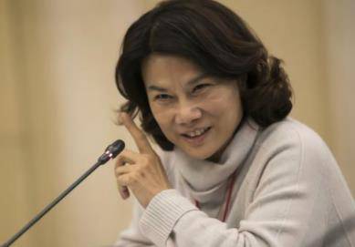 怎么才能当上明星啊 fa84e6f455354cebbeaefbe3033e916c.jpeg