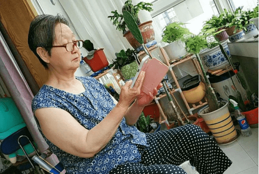 对话阅读达人:看老年读者如何畅享数字文娱生活