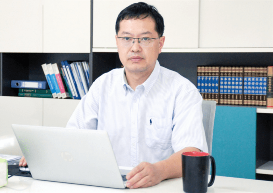 陈博士于2000年获得中国医学科学院免疫学博士学位,于2000-2004年在