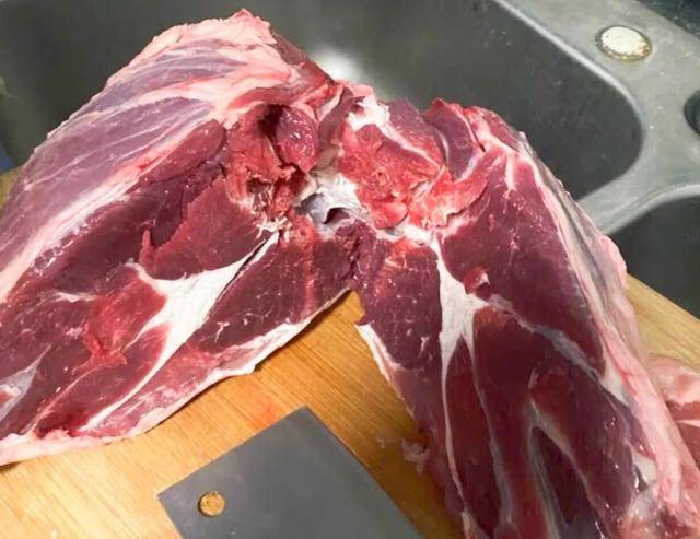 羊肉放什么调料才能炖烂 fe2596ab8c7d4af4a9701c4c963e5b08.jpeg