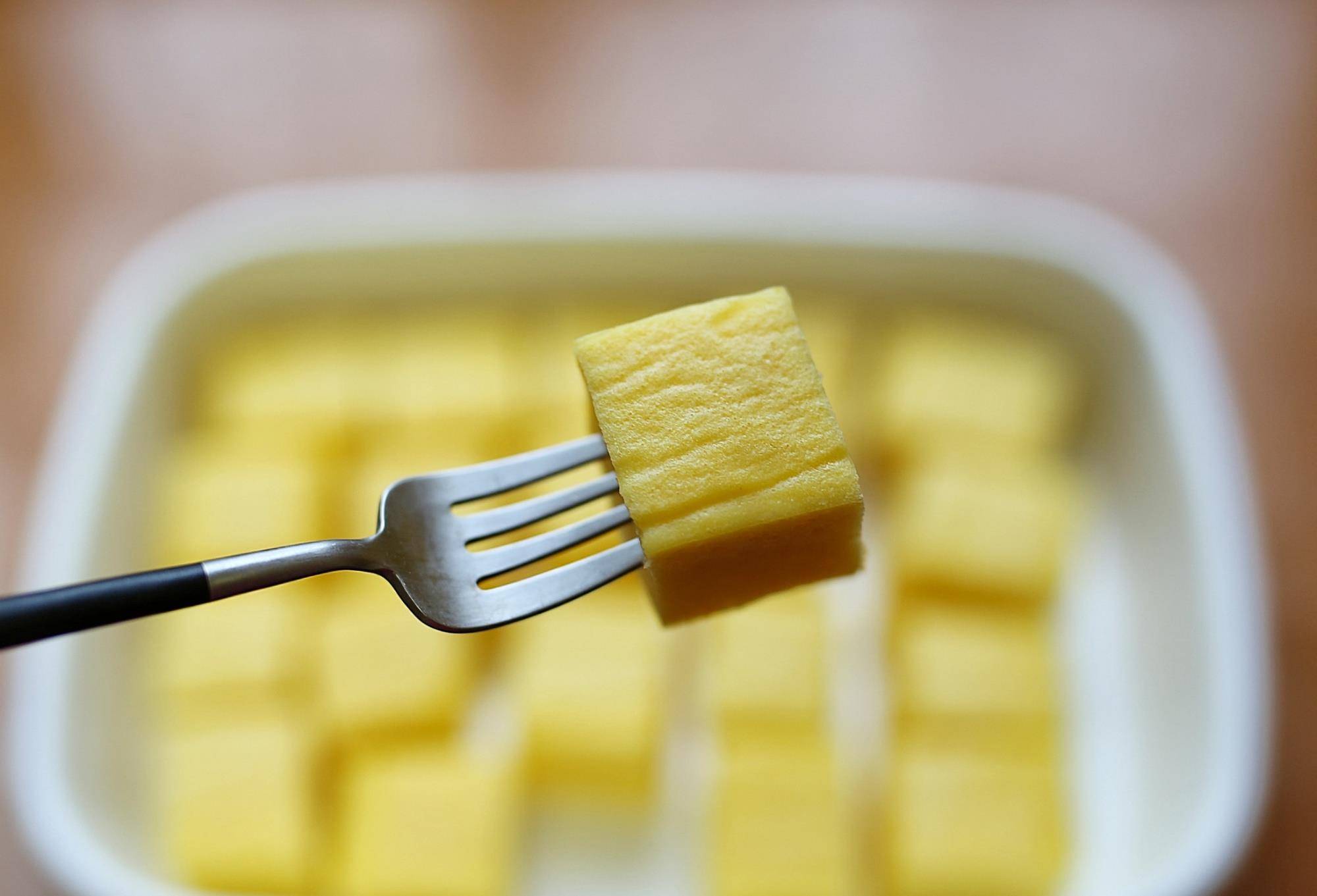 怎么做蛋糕好吃又简单不用打蛋器 34996246be2c4445a908f642c1bac10d.jpeg