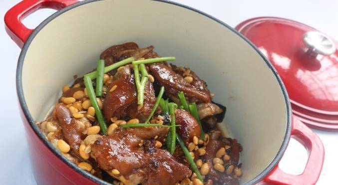 猪脚怎么炖最好吃不油腻 784940a3c7f24ae5a23133d870a55d0a.jpeg