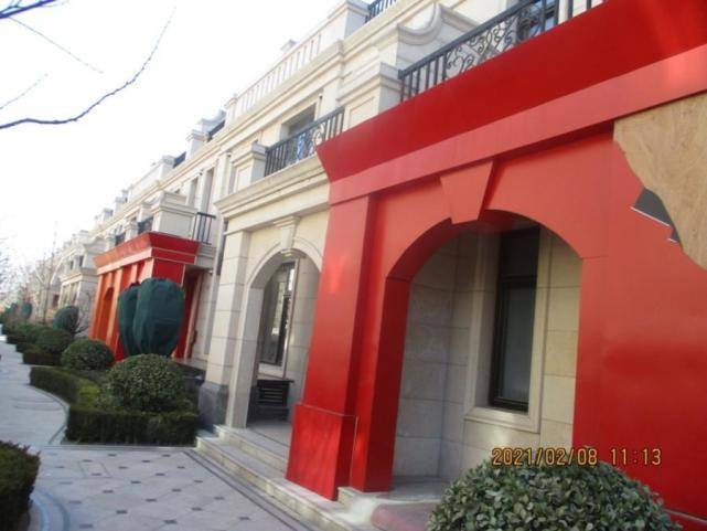 北京朝阳东坝中街一套预售联排别墅将以1978万起拍市价高达2826万