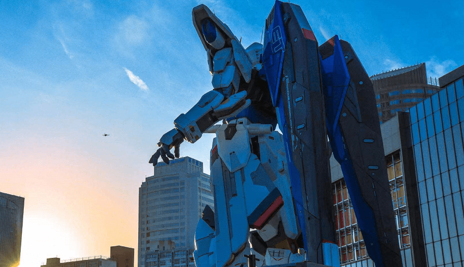 身高1803米完美还原自由高达英姿海外首尊高达立像降临上海