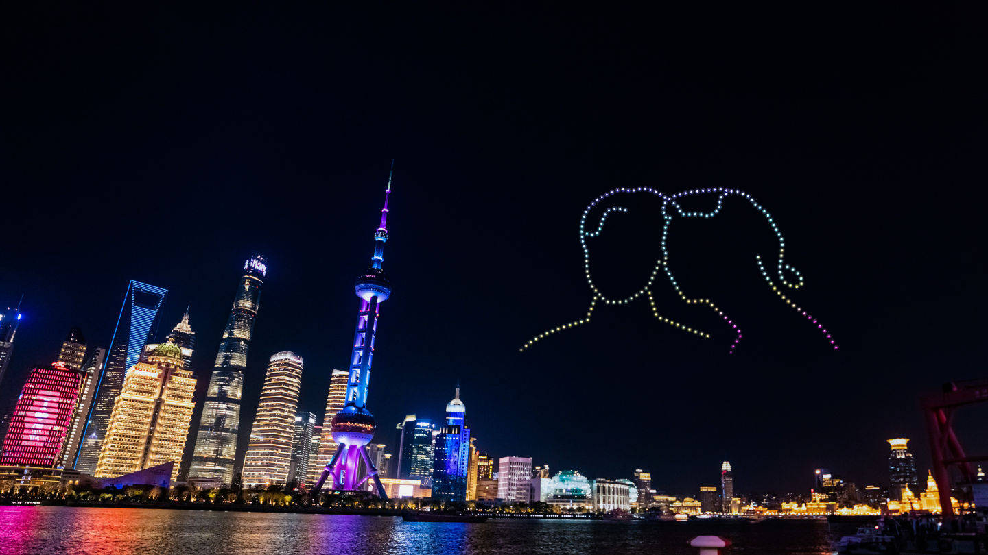 这波闹大了玉梦合体上海无人机地标广告应援全网一致好评