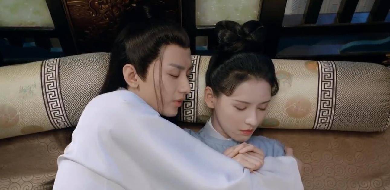 原创梦醒长安官方侍寝花絮成毅反间计主动开撩亲密动作超搞笑