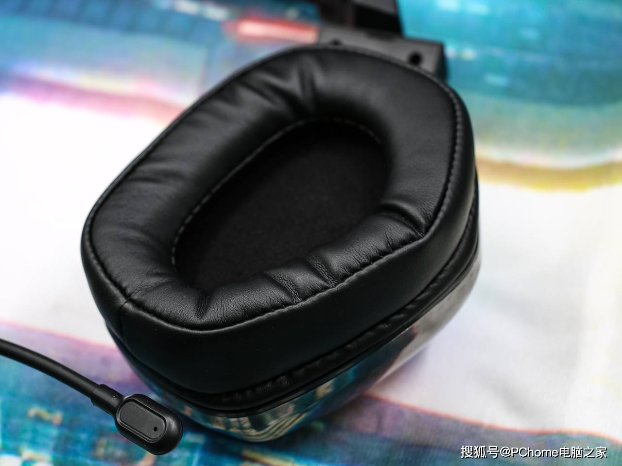 评测|带你领略游戏世界中的震撼 雷柏VH710电竞耳机评测