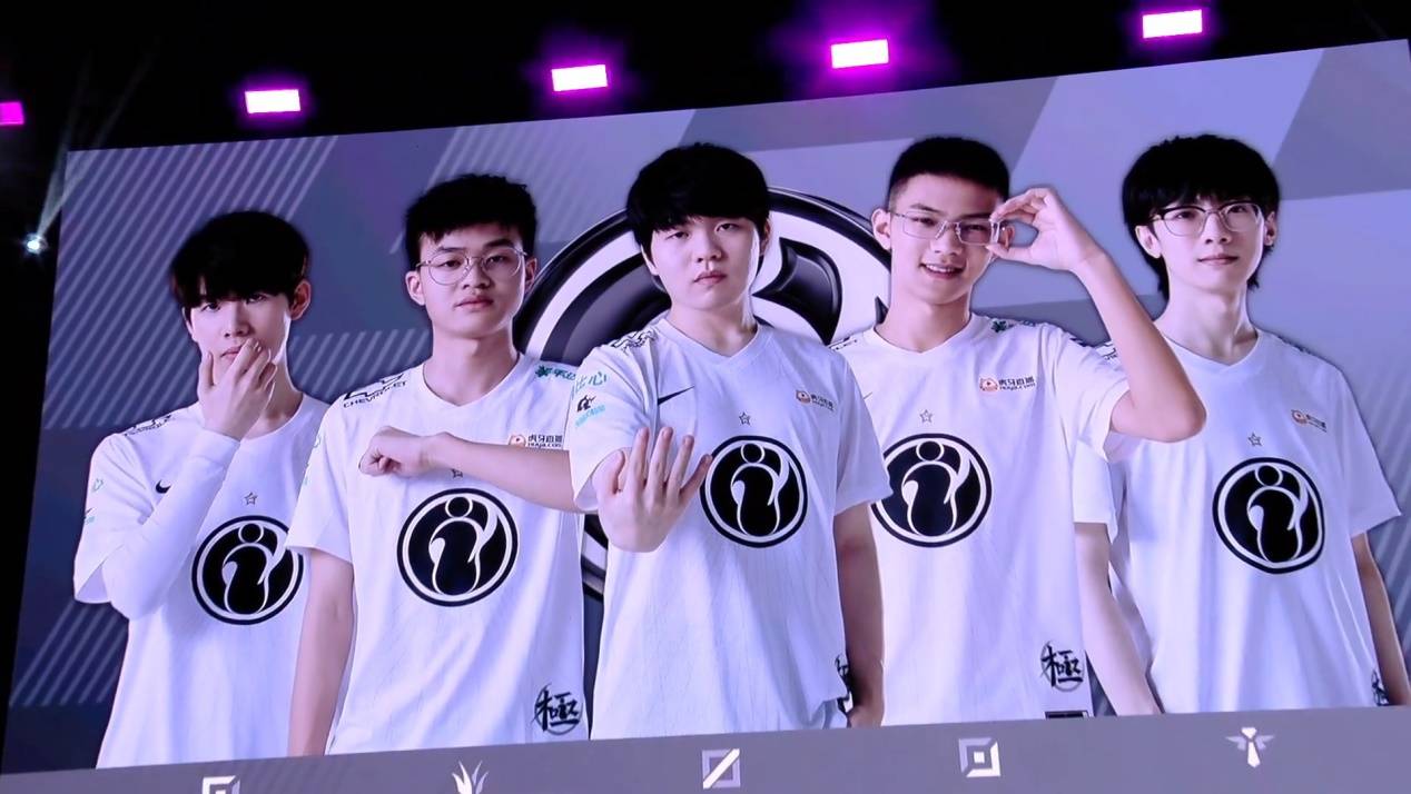 ig"背水一战"引热议!或与教练签短期合约,全力冲击s11世界赛