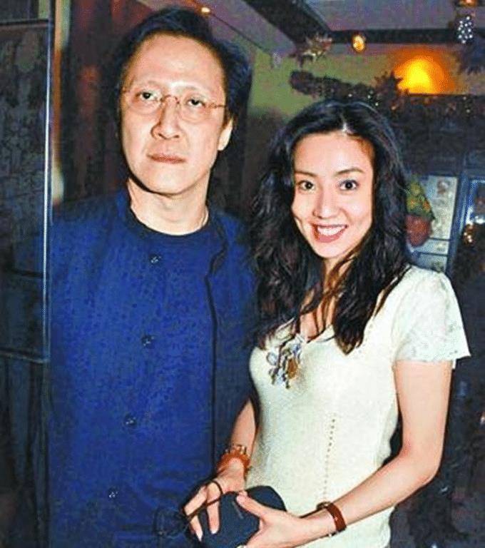 "电影大亨"向华胜去世6年,前女友接受专访曝两人分手真正原因_张玉珊