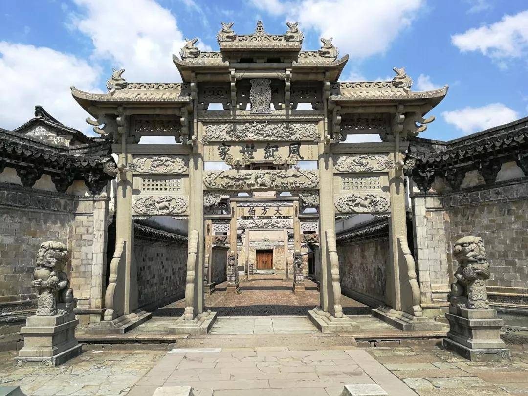 卢宅,图源:携程在装饰层面,卢宅一度集中了东阳最高规格,最精美的木雕