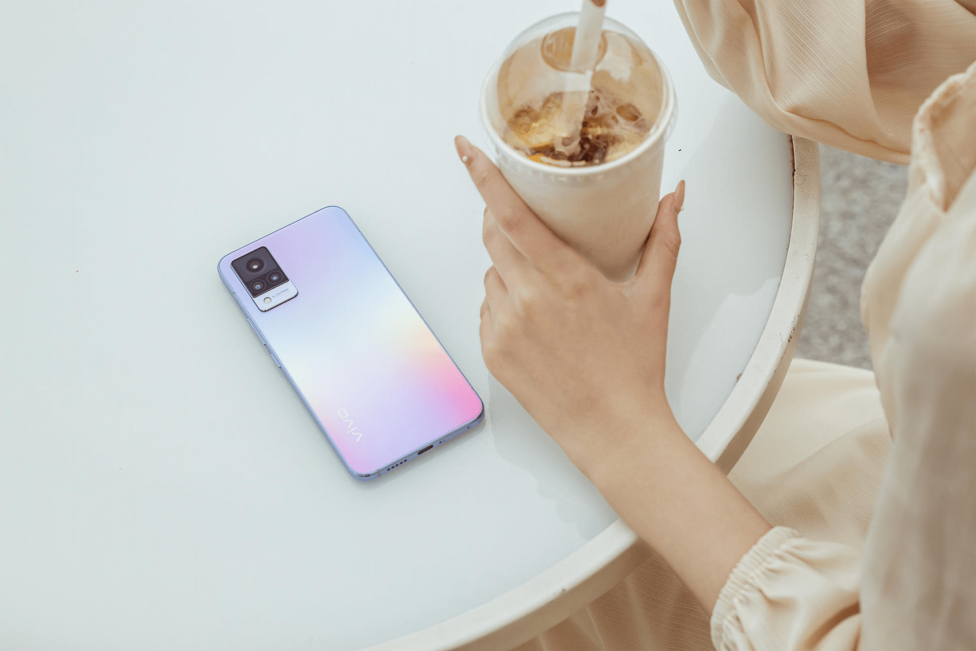 前置|vivo S9前置相机模组与美颜算法大升级，胜过美颜相机