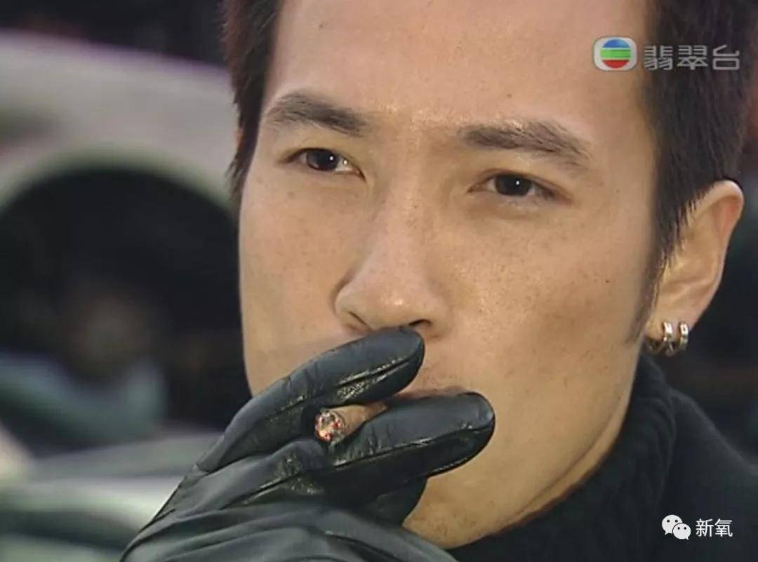 号称能够搞定所有类型的女人?看到这张脸后,我居然信了…_林保怡