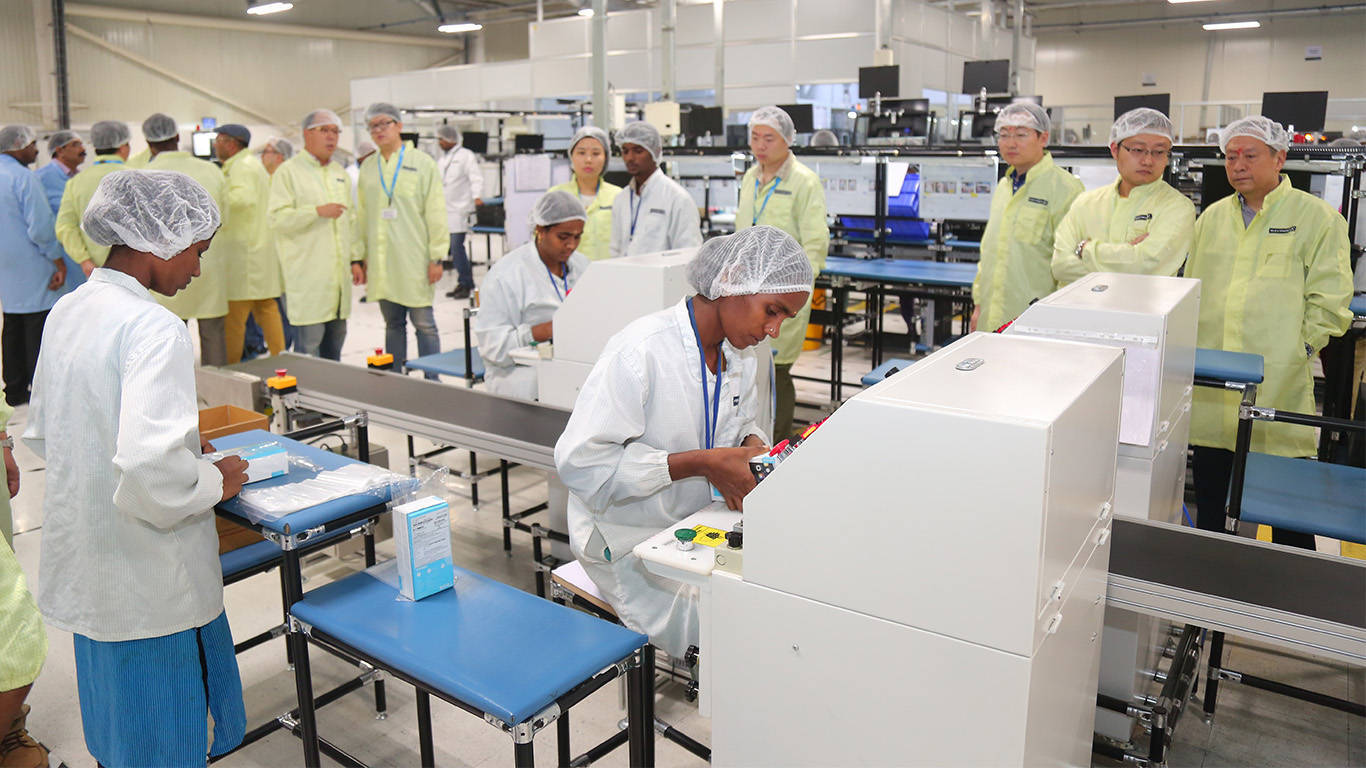 苹果领头8个代工厂集体搬家富士康也要去印度