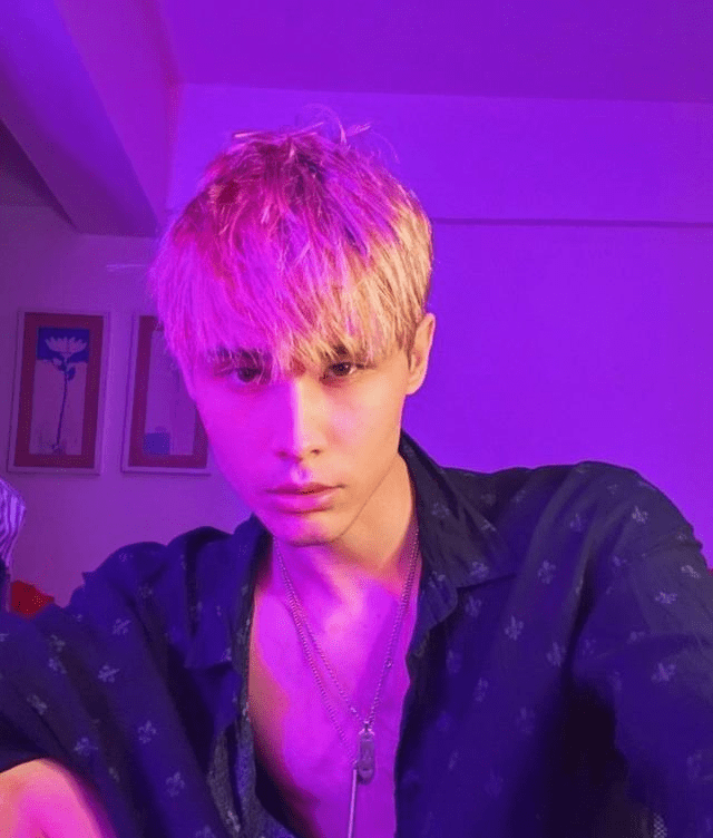 还在迷恋利路修看到路人镜头中的他女粉直言有点意外