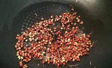 花椒|金针菇这么做！金黄酥脆又好看，不塞牙全家都可以吃！
