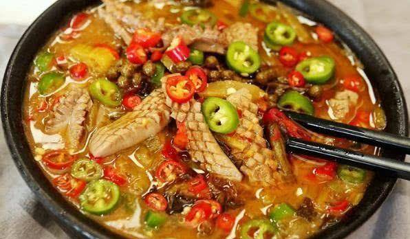 美食推荐 口水鸡 辣子鸡中翼 酱汁淋鱼 炒猪腰的做法 辣椒