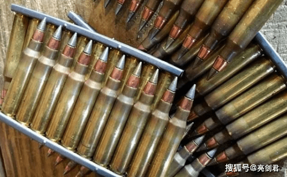 原创意大利布雷达机枪供弹方式小日本直呼内行子弹回收功能最鸡肋