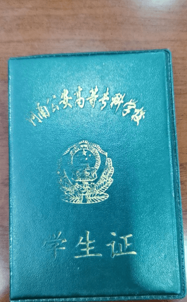 在河南警察学院,一届又一届的学子怀揣着在平凡的岗位默默奉献的赤子