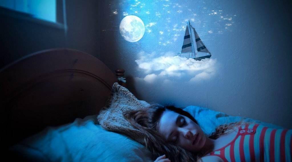梦境交织，与逝去亲人对话的深意与意外邂逅