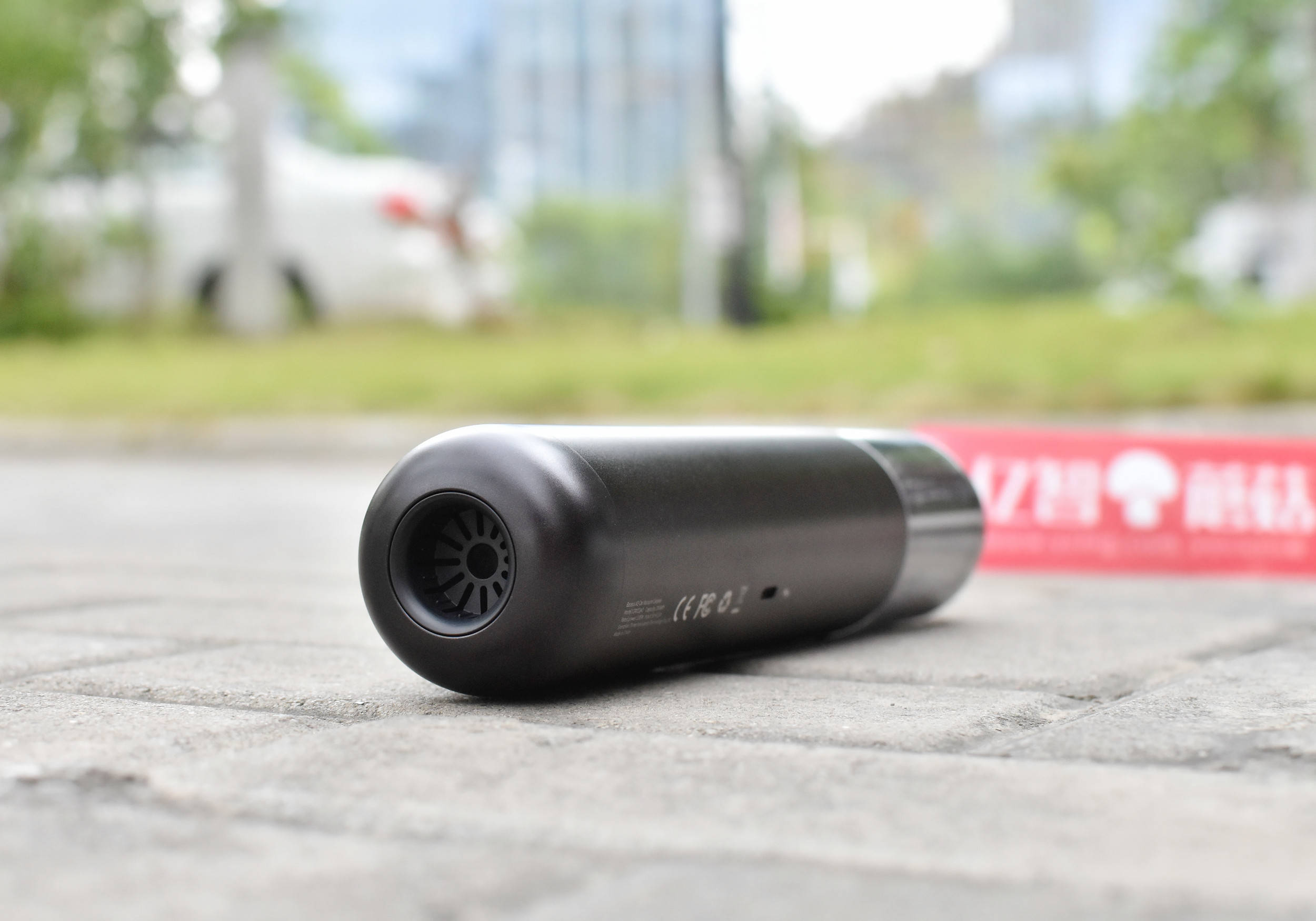 15000pa超强吸力,不插电的小怪兽倍思a3车载吸尘器使用体验
