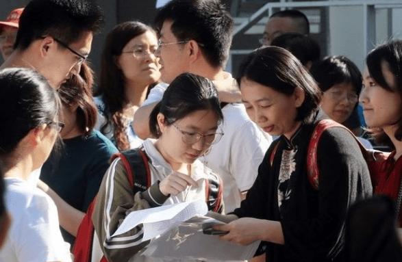 就业率排行_研究生“就业率”排行:北京邮电大学获得榜首,上海财经位居第2