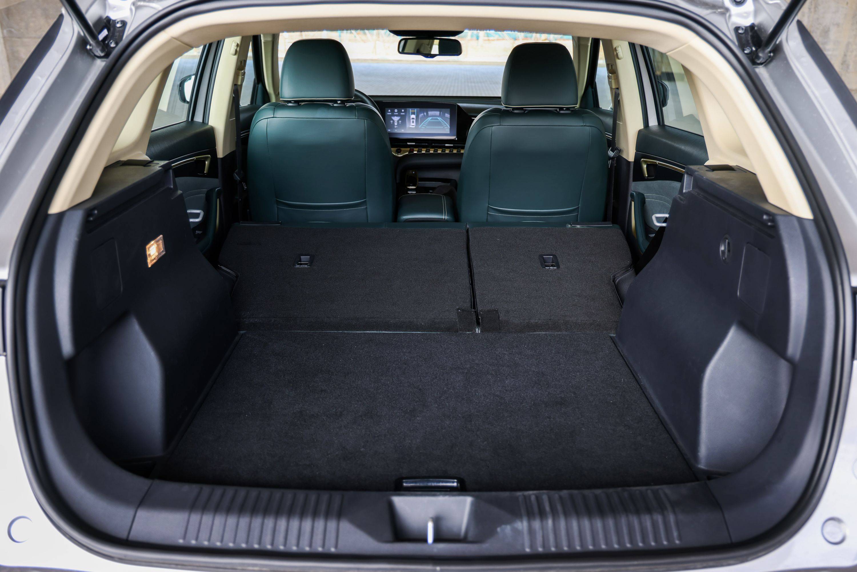 全系15t7dct989万起适合年轻人的家用suv带你看奔腾t55