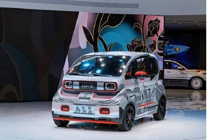 新宝骏e300重命名新宝骏kiwiev车身再增新配色锦上添花