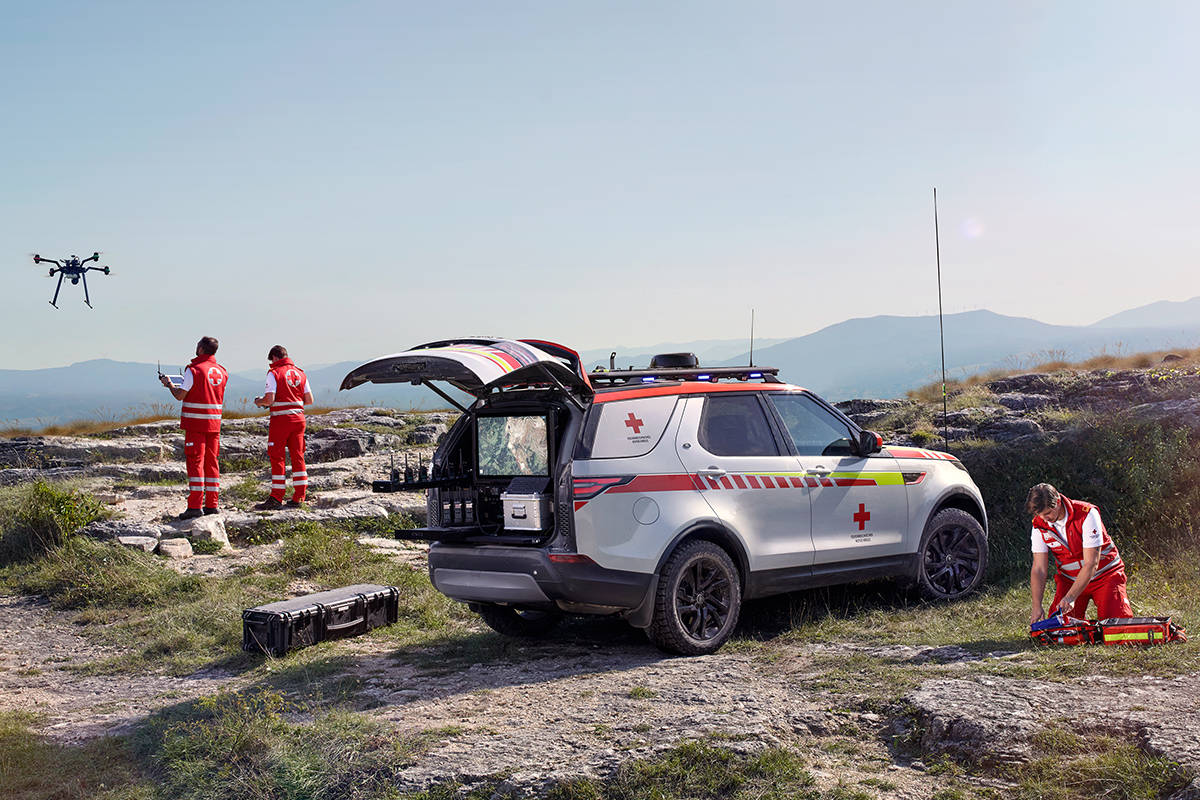 路虎发现居然也能改成"救护车",您敢信吗?