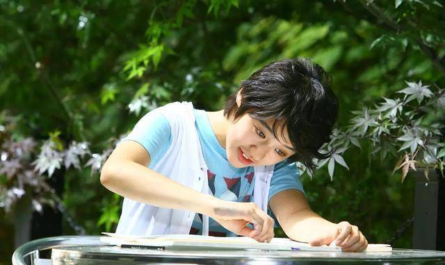 苹果13 pro max扬声器几孔 8196dc427b0a4eb0b748625d1995cbc6.jpeg