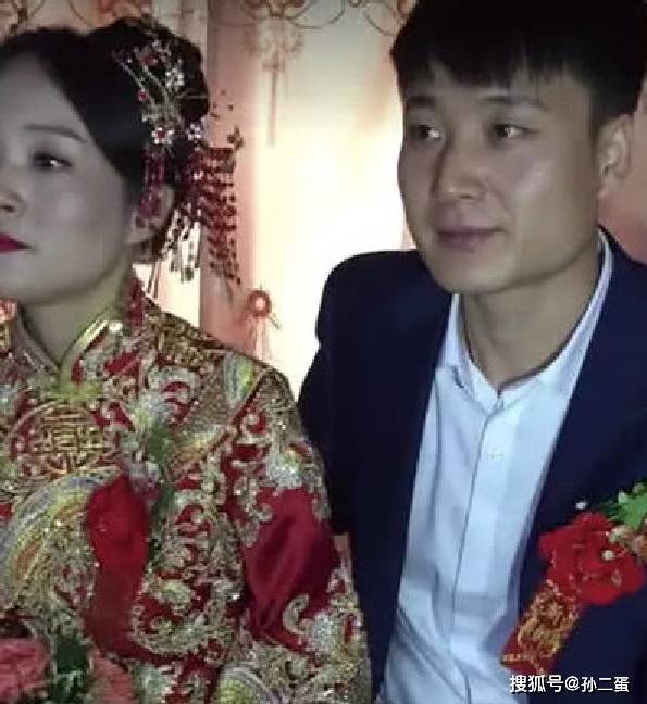 干婚纱新娘动态图_新娘婚纱图片(3)